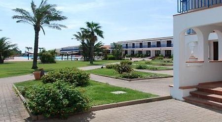 Hotel Club Santa Sabina Торе Санта Сабина Екстериор снимка