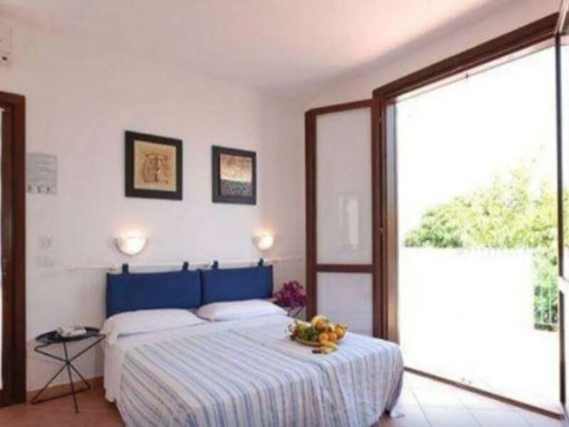 Hotel Club Santa Sabina Торе Санта Сабина Екстериор снимка