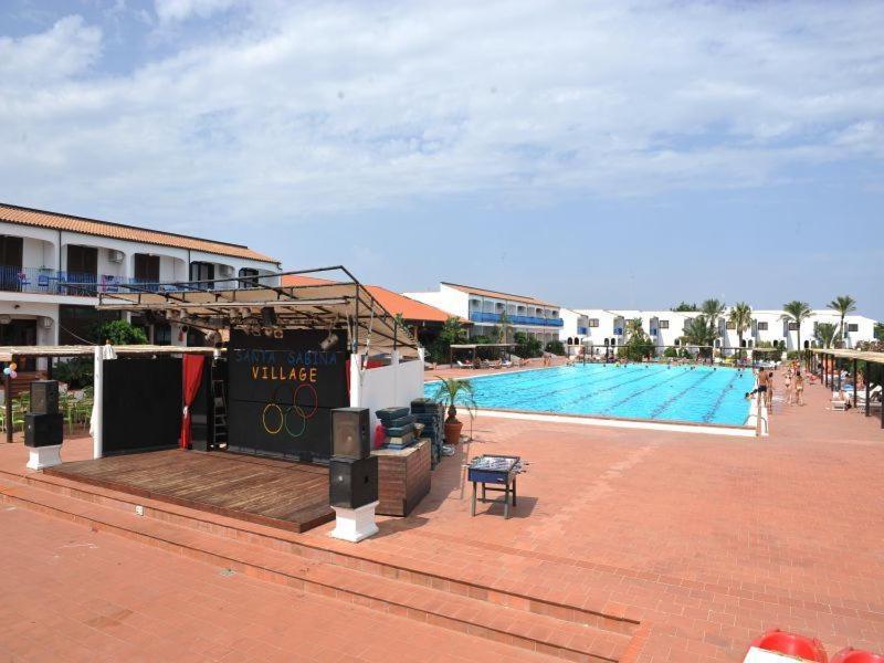 Hotel Club Santa Sabina Торе Санта Сабина Екстериор снимка