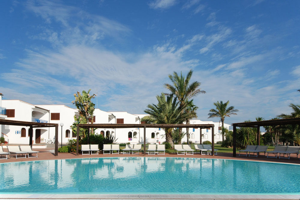 Hotel Club Santa Sabina Торе Санта Сабина Екстериор снимка