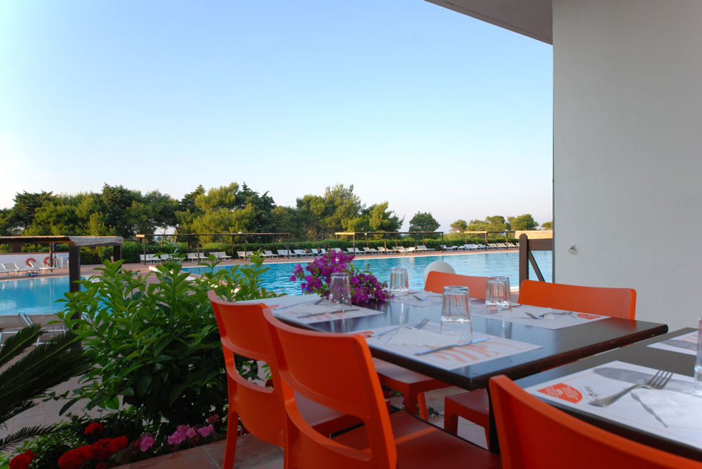 Hotel Club Santa Sabina Торе Санта Сабина Екстериор снимка
